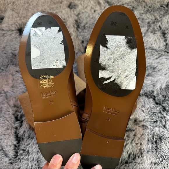 SOLD! Retail$1,185 MAX MARA Brigg Fold-over Leather Brown Boots. Sz:EU39/US8.5 - Picture 16 of 16